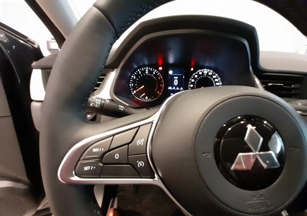 Mitsubishi ASX cena 103990 przebieg: 1, rok produkcji 2023 z Warszawa małe 232